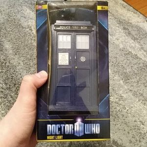 *Geek Alert* Doctor Who Night Light